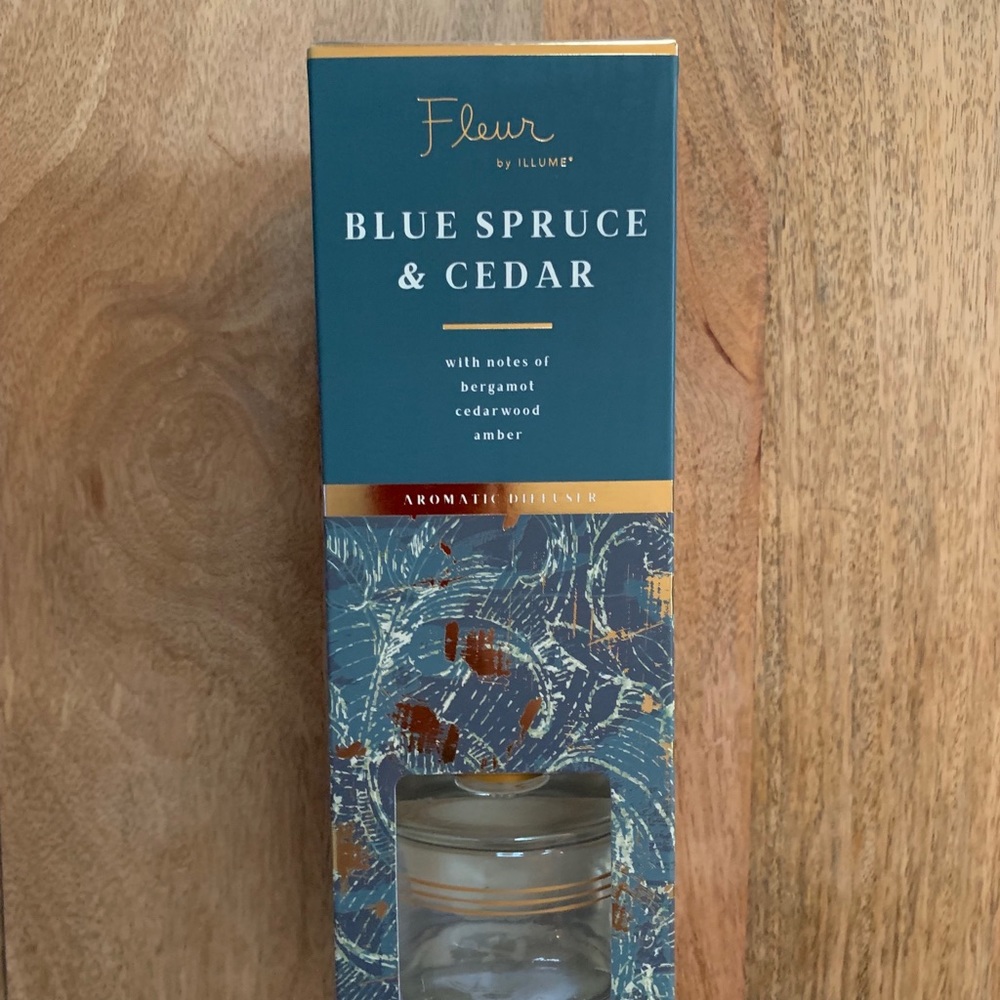 Illume Blue Spruce and Cedar Reed Diffuser